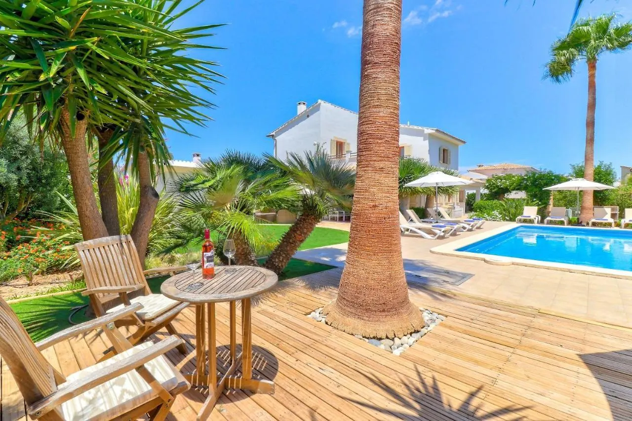 Vila Llenaire Nine Pollença